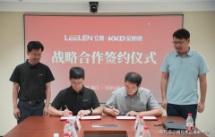 带身份证、户口本